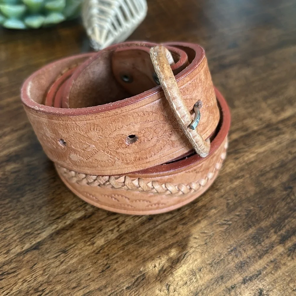 Tooled & Woven Genuine Leather Western Belt, Size 42, Made in Mexico